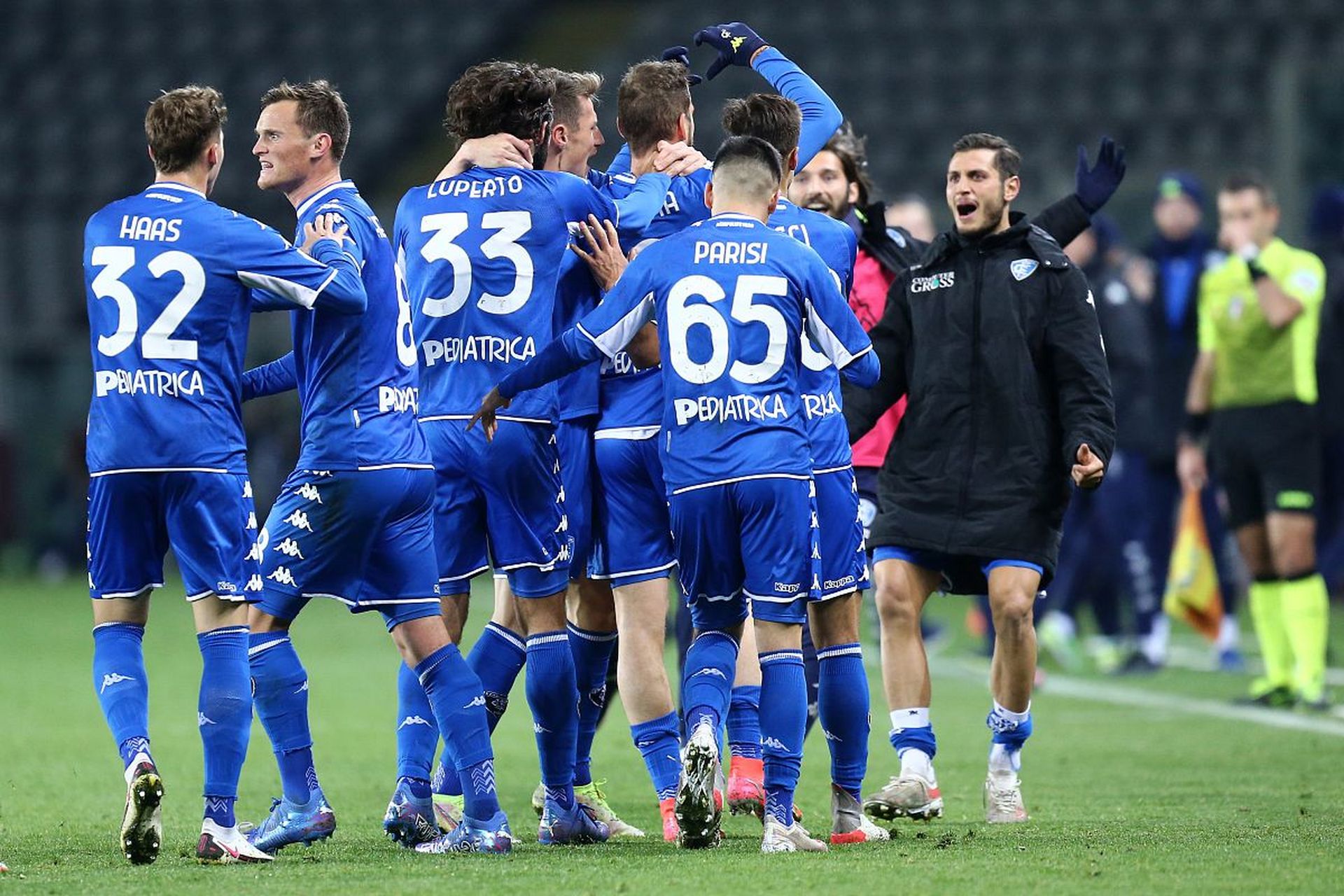 辅以高位手 辅以高位手